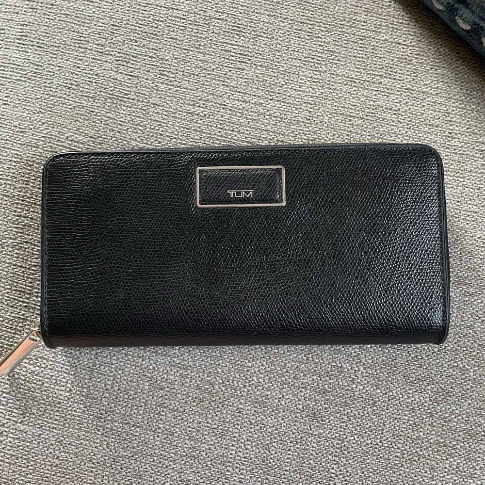 Tumi Wallet
